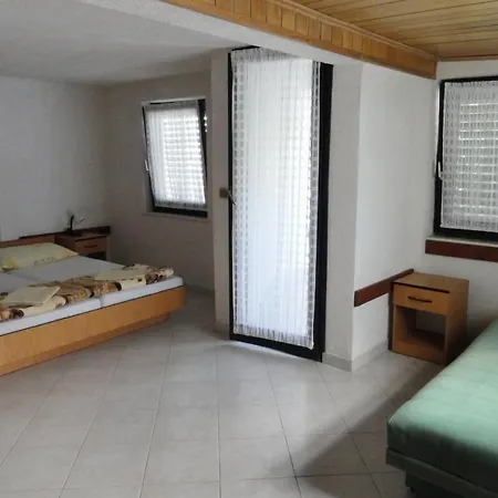 Apartman Okrug Gornji 11231a
